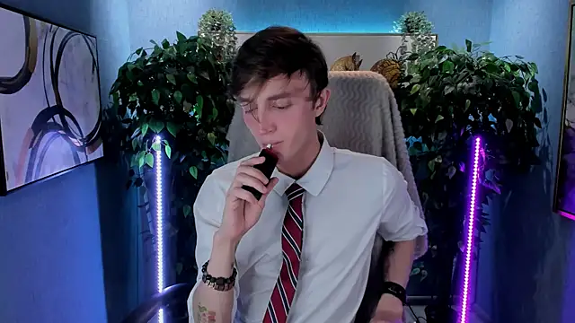 John_Weasley live sex cam