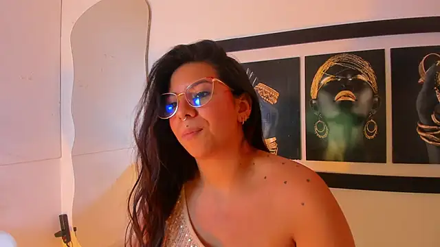 emilyy_cooperr live sex cam