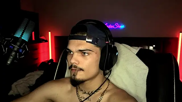 JordanShow live sex cam