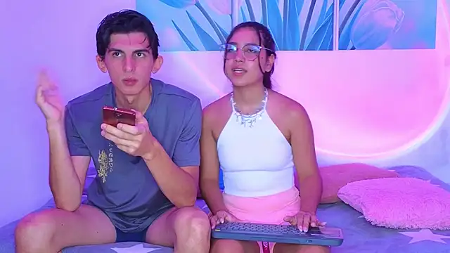 Ana_and_Leo live sex cam