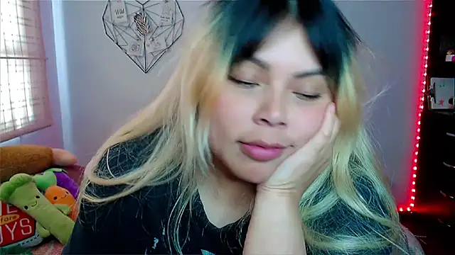 EllieMoonX live sex cam