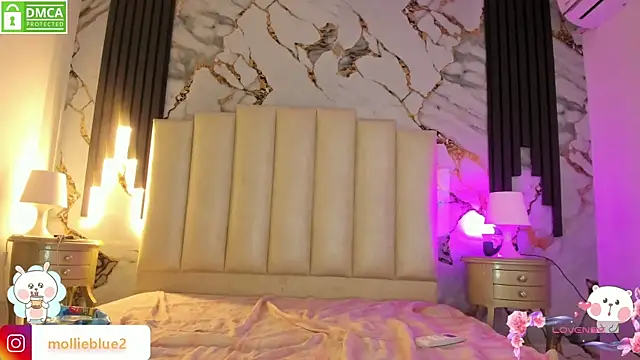 mollieblue69 live sex cam