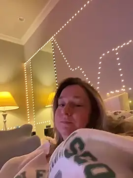 Vivian_MayXxX live sex cam