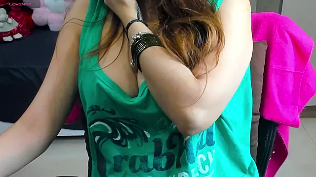 shawtty_lakshika23 live sex cam