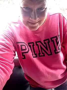 wetnwildforyou live sex cam