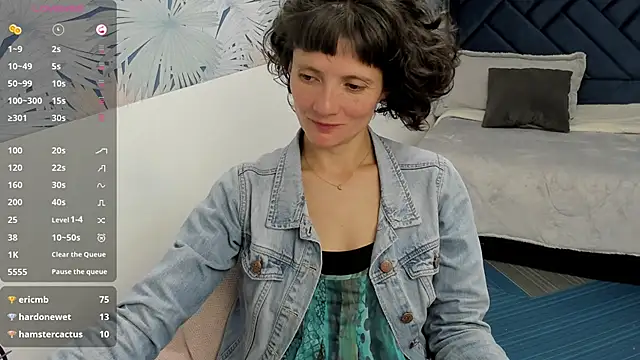 Valery_More__ live sex cam