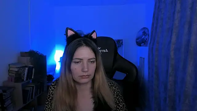 AleksaLaurent live sex cam