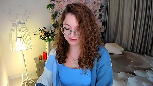 SereneFlame live sex cam