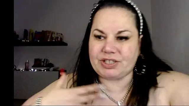 andreea2011 live sex cam