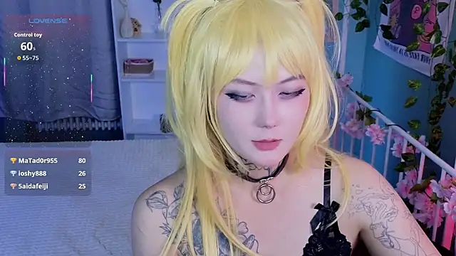 Ravens_Nest live sex cam