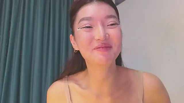 AudreyMell live sex cam