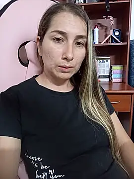 Iris_love18 live sex cam