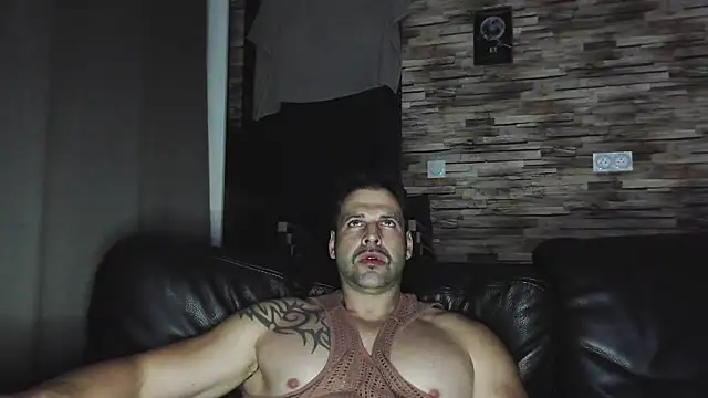 XxBigboybandxX live sex cam