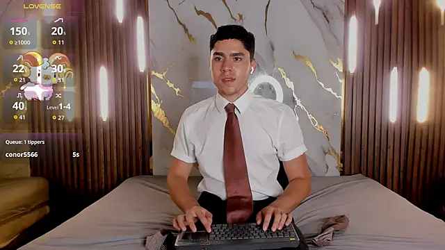 LiamNovak live sex cam