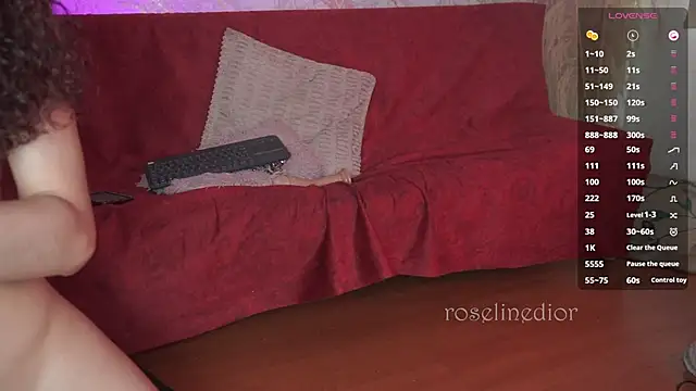 roselinedior live sex cam