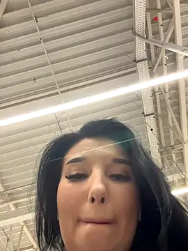 Tisha_Busty live sex cam