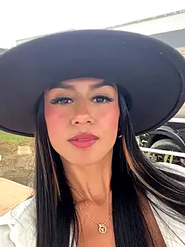 Juliana_Xander live sex cam