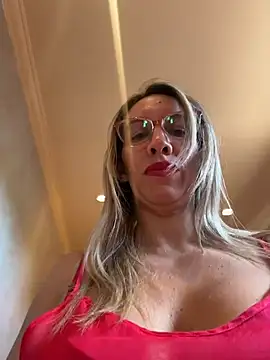 Gatitacarlita live sex cam