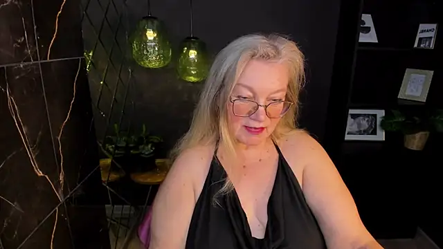 NataliMellow live sex cam