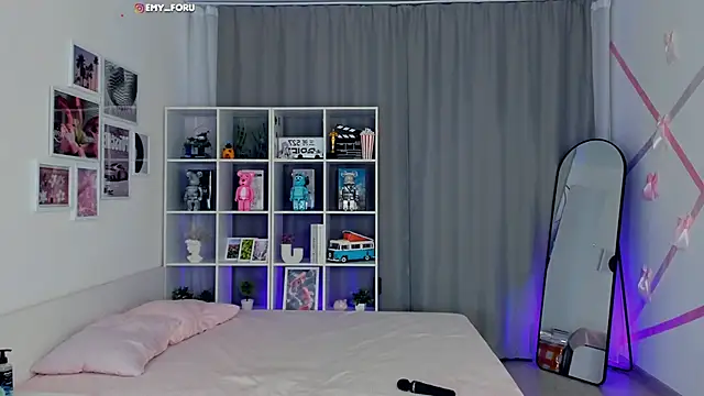 Emilyrighter1 live sex cam