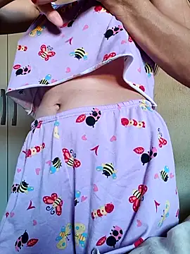 Nandasant09 live sex cam