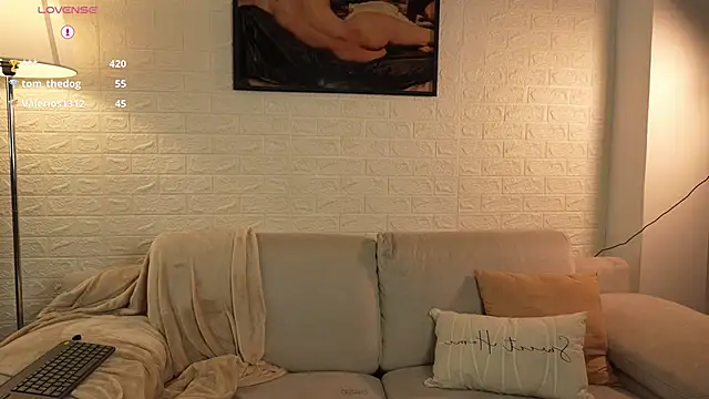 GiaFaaris live sex cam