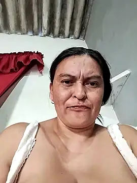 Horny-Mommy-Dirty live sex cam