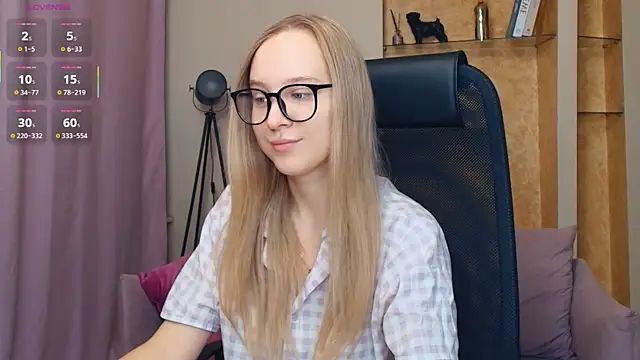 SoonMoor live sex cam