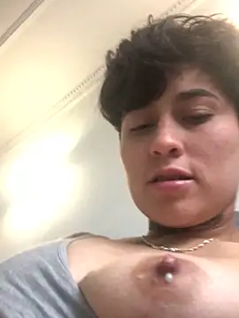 Miia_Hoot live sex cam