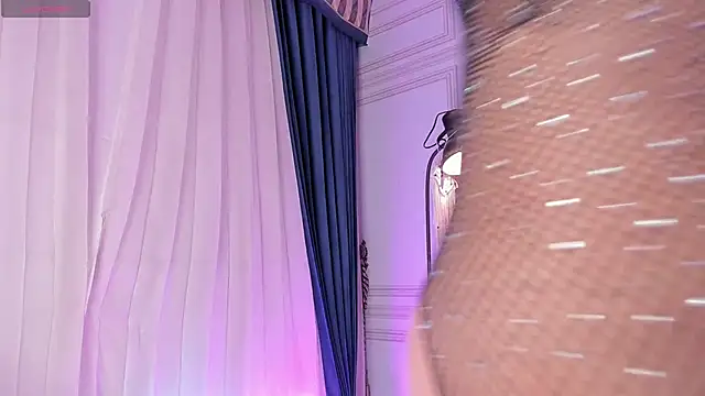 Doll_Isa_ live sex cam