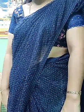 Queen-Neha live sex cam