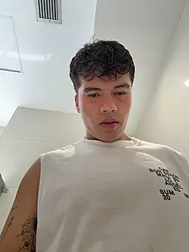 Logan_smith1 live sex cam