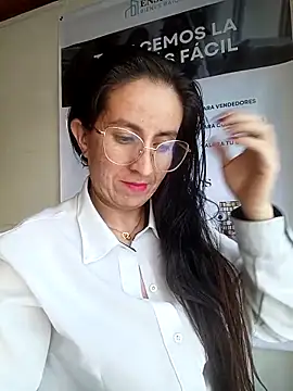 Valentina--1 live sex cam