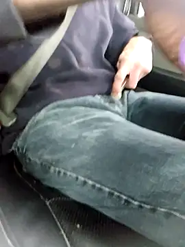 Spunwhiteboy1992 live sex cam