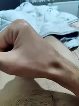 Emrekoo live sex cam