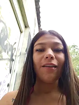 Alyshanon18 live sex cam