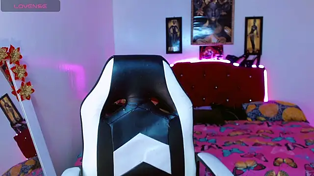 AdharaaMoon live sex cam