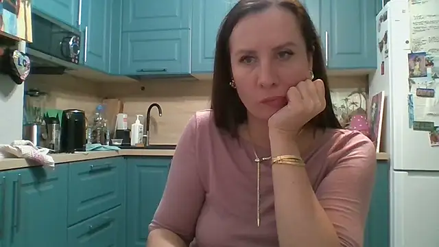 ALICAINWONDERLAND live sex cam