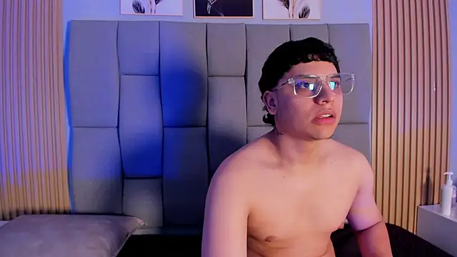 Kandyfrees_ live sex cam