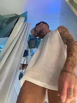 HandyBro live sex cam