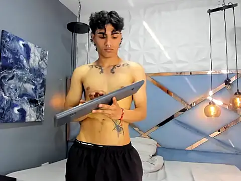 MattFiore live sex cam