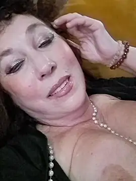 GypsyEsmeralda live sex cam