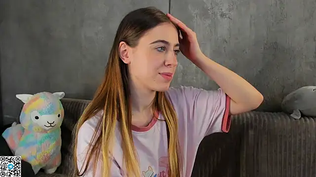 teasememore live sex cam