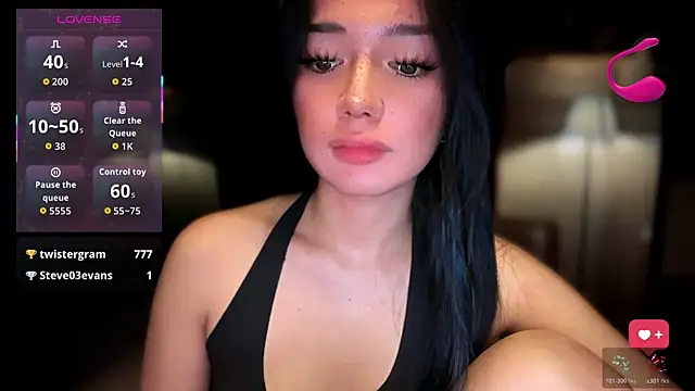 IvonnyBonita live sex cam