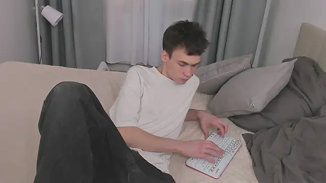 Kevin_Kesi live sex cam