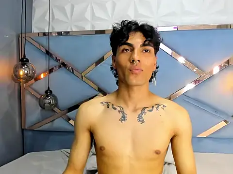 MattFiore live sex cam