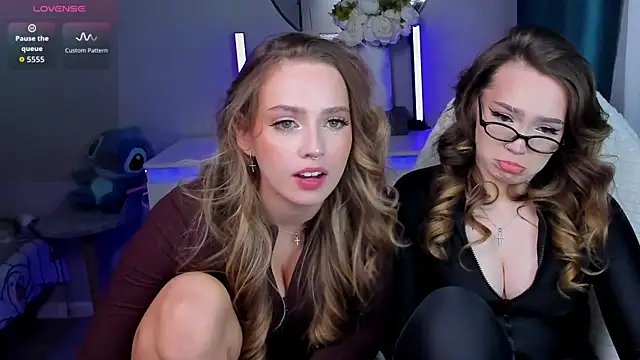 YaraKroft_ live sex cam