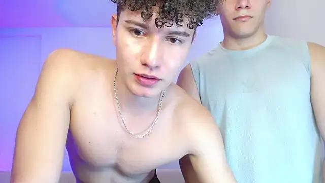 adrian_morelly live sex cam