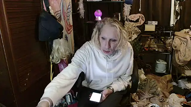 Ombeline1 live sex cam