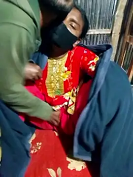 Husband25_wife18 live sex cam